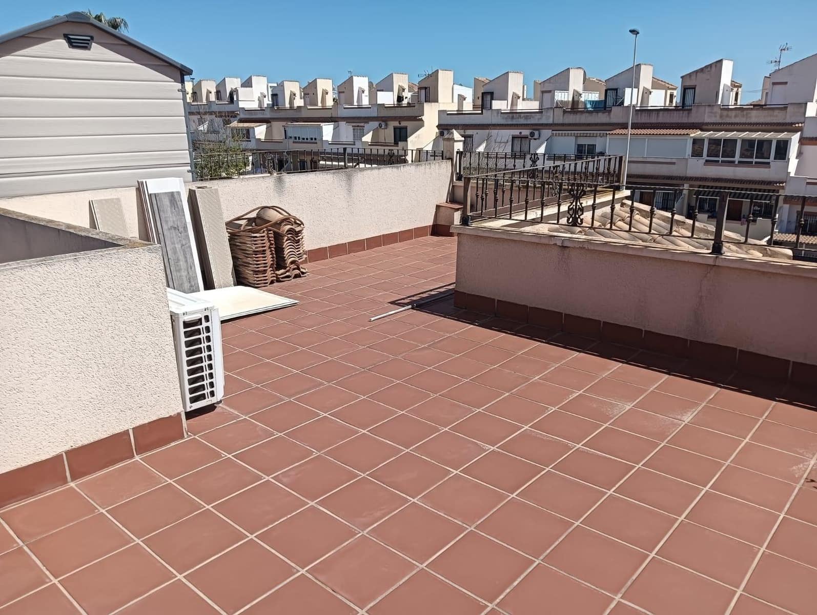 Adosado de 4 habitaciones en Aguas Nuevas en venta con piscina - 319.990 € (Ref: 9846658)