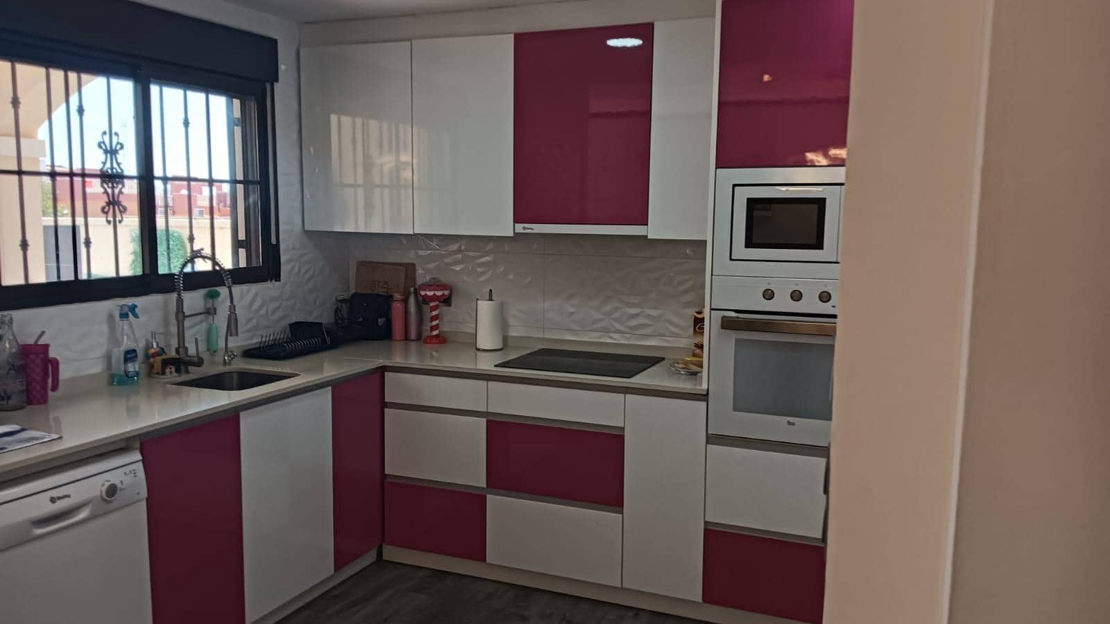 4 bedroom Terraced Villa for sale in Aguas Nuevas with pool - € 317,990 (Ref: 9846658)