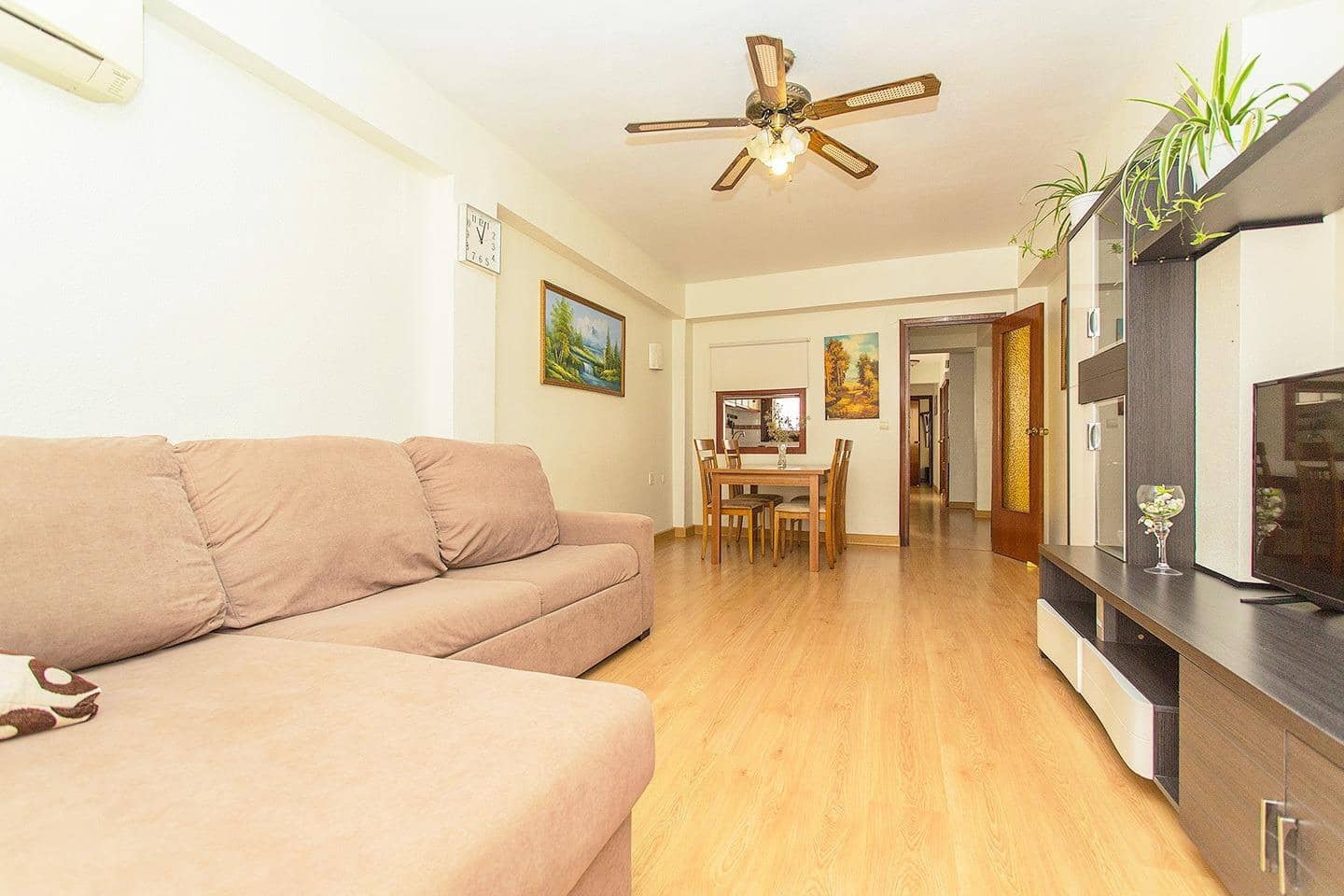 3 bedroom Apartment for sale in Torrevieja - € 200,000 (Ref: 9851970)