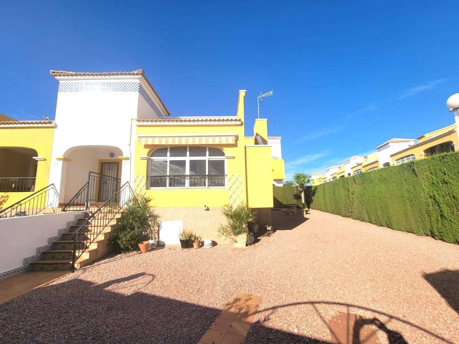 3 sovrum Radhus till salu i Los Montesinos med pool - 205 000 € (Ref: 9851971)