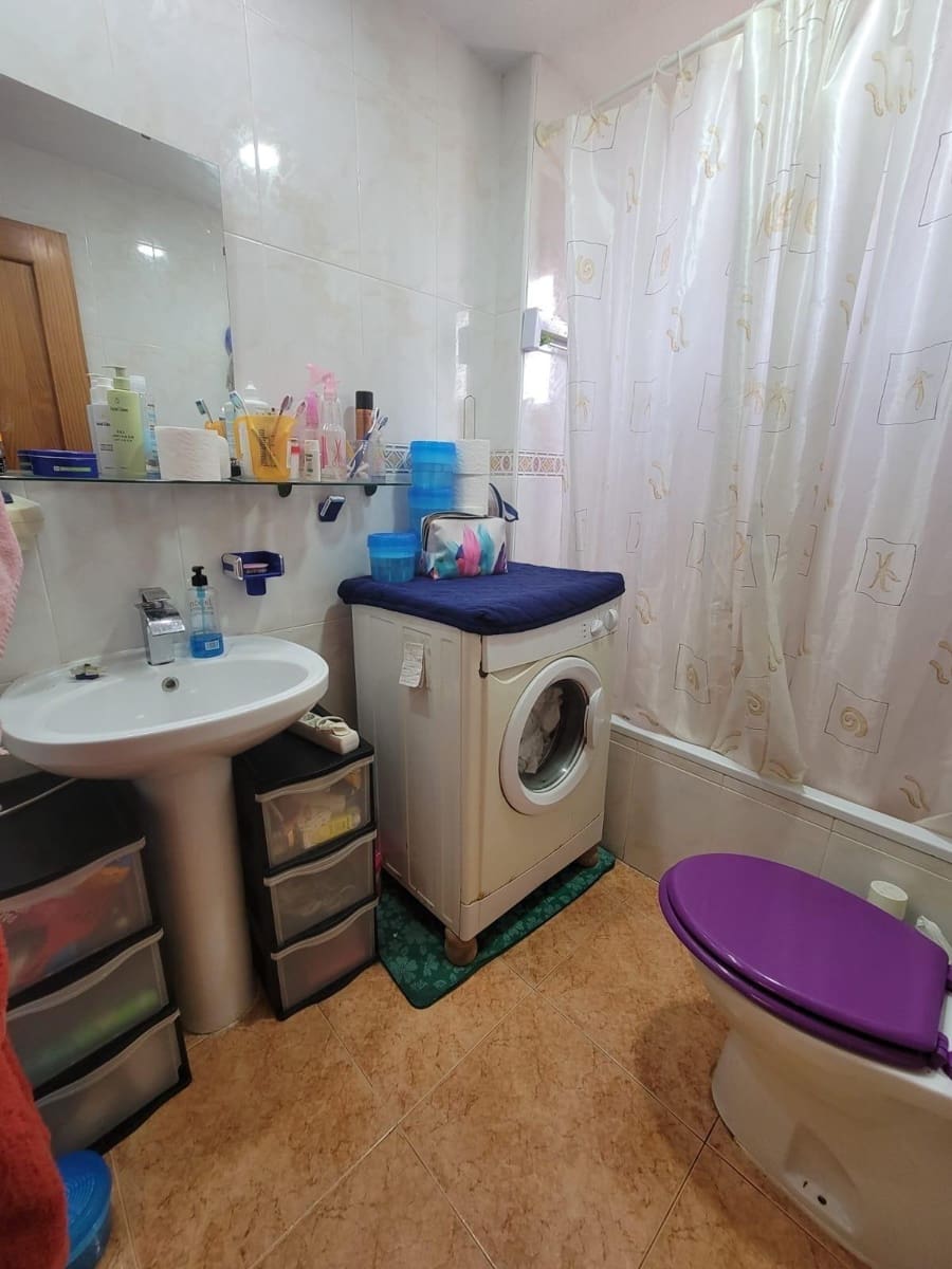 2 soverom Leilighet til salgs i Torrevieja med svømmebasseng - € 127 260 (Ref: 9851972)