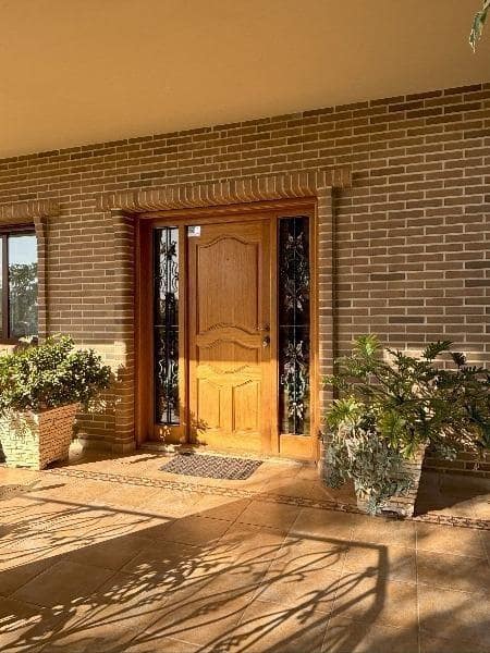 5 bedroom Villa for sale in Rojales with pool garage - € 630,000 (Ref: 9851975)
