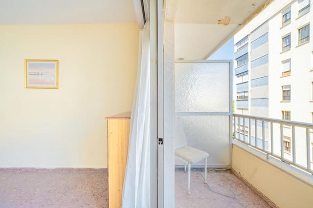 5 sypialnia Mieszkanie na sprzedaż w Oliva - 170 000 € (Ref: 9858144)