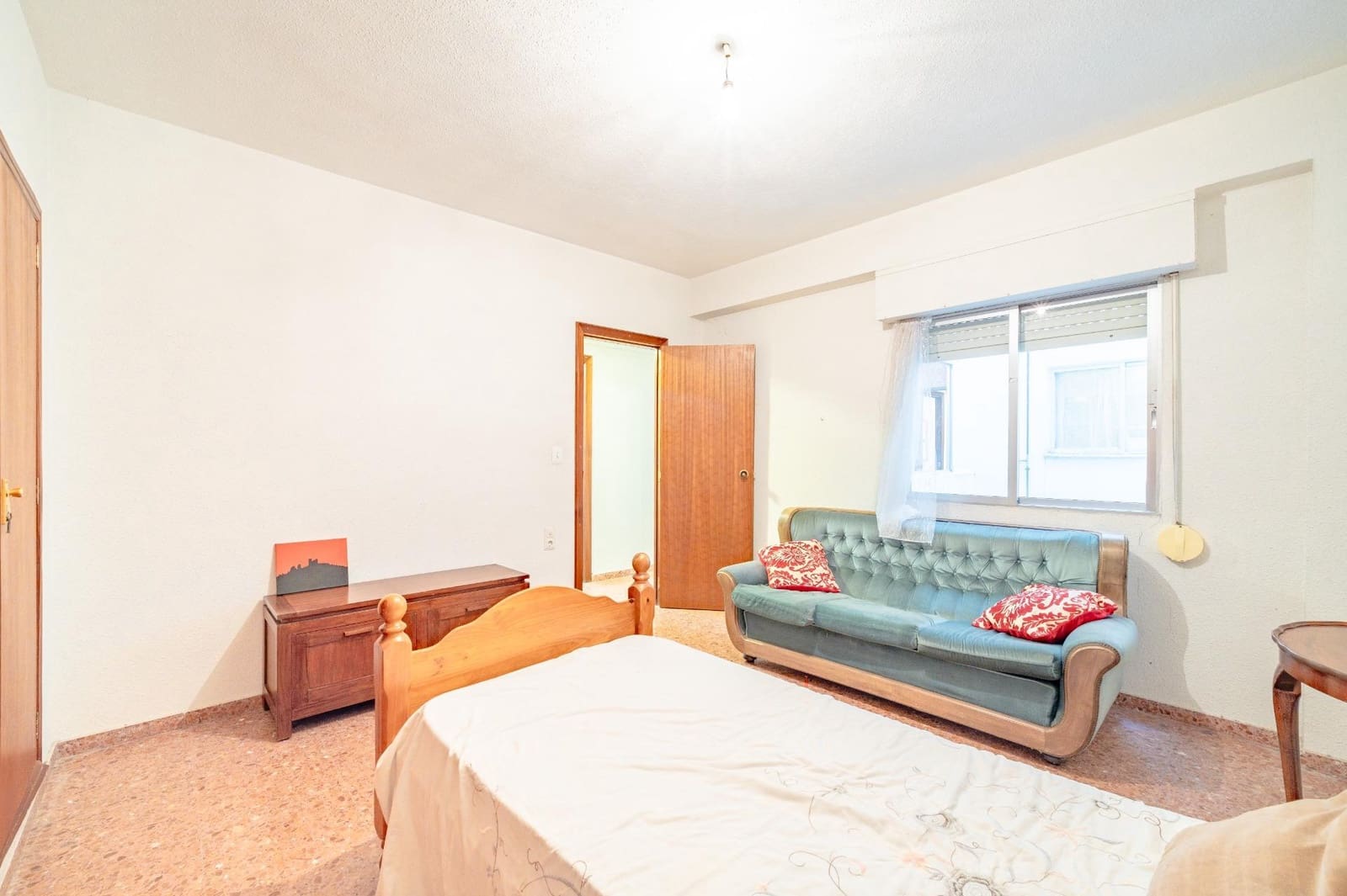 5 sypialnia Mieszkanie na sprzedaż w Oliva - 170 000 € (Ref: 9858144)