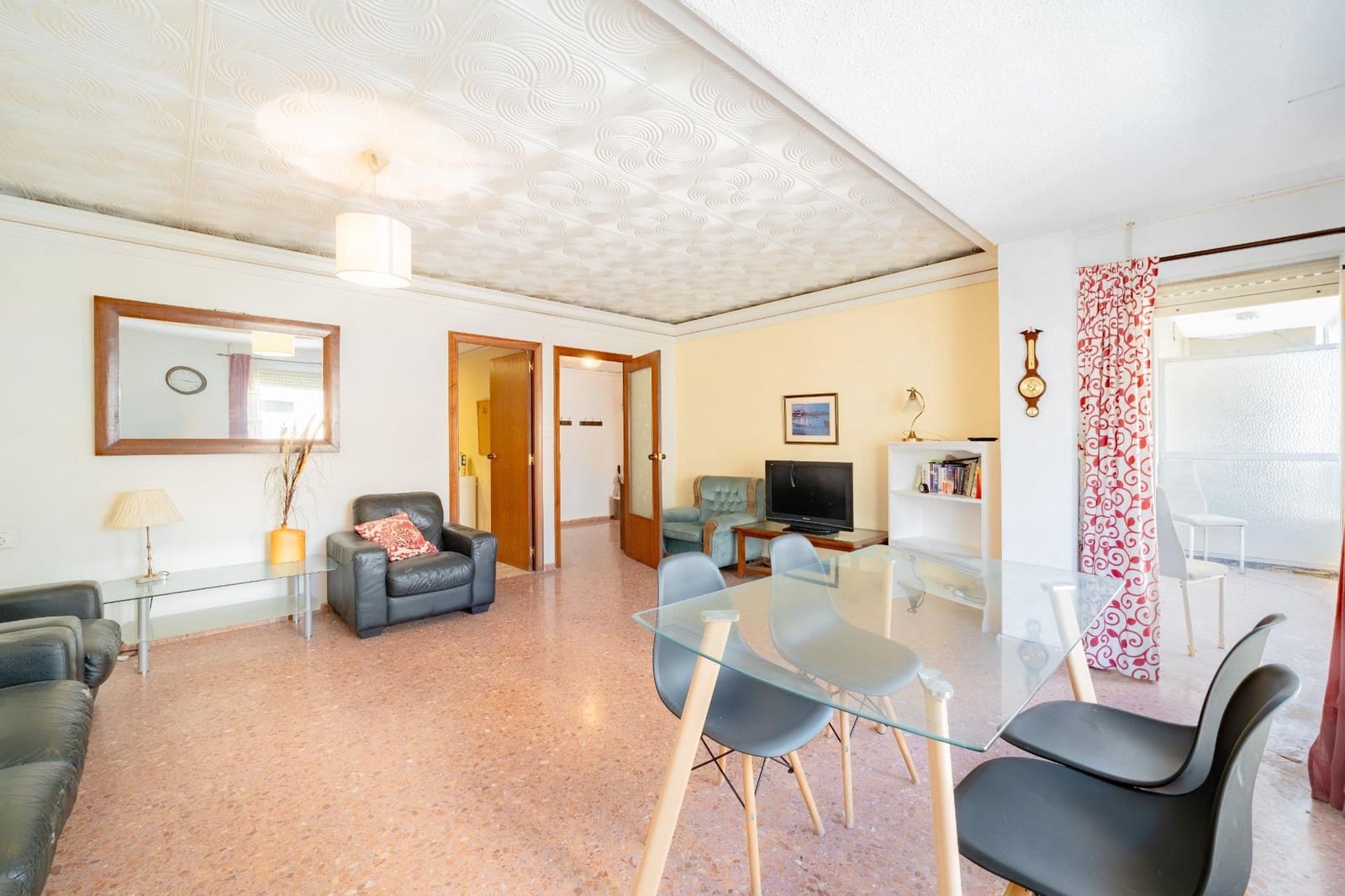 5 sypialnia Mieszkanie na sprzedaż w Oliva - 170 000 € (Ref: 9858144)