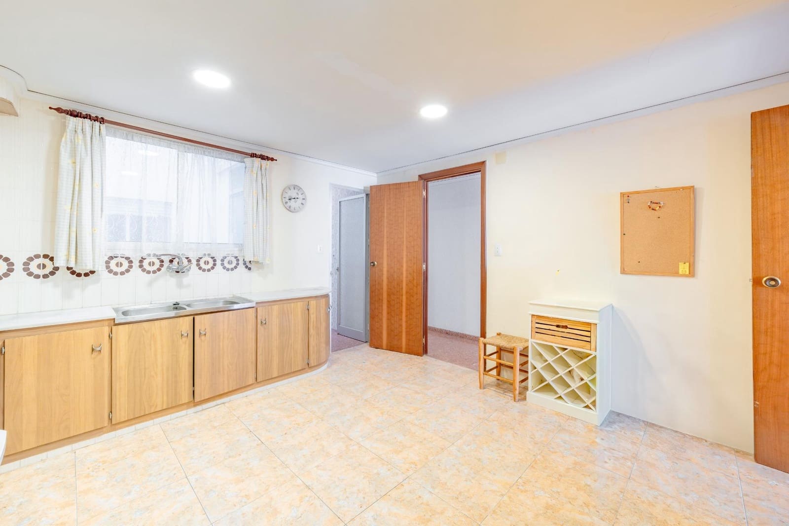 5 sypialnia Mieszkanie na sprzedaż w Oliva - 170 000 € (Ref: 9858144)