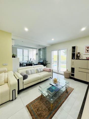 9 sovrum Villa till salu i Torrent med pool garage - 885 000 € (Ref: 9860307)