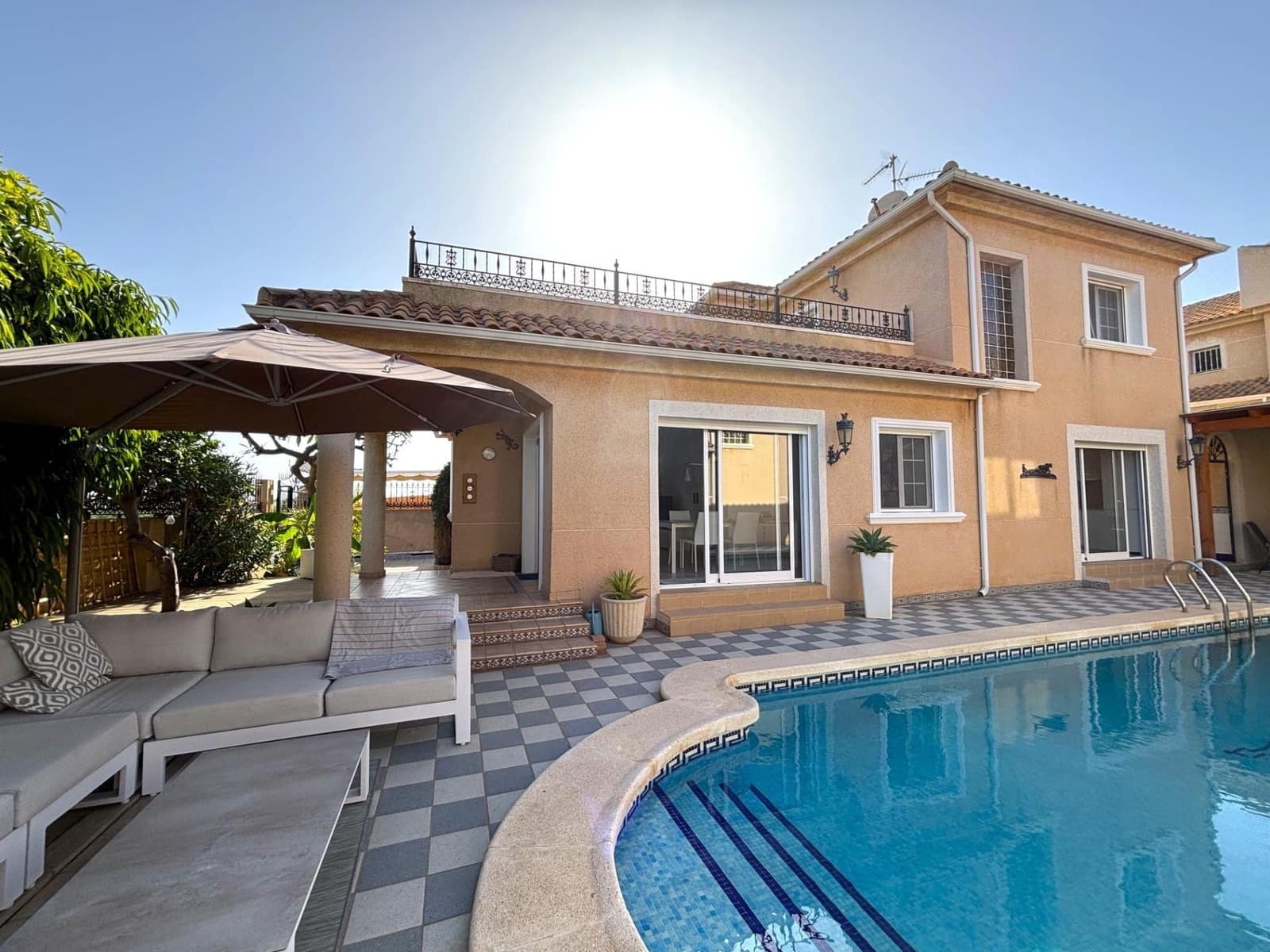 7 soverom Villa til salgs i Torre de la Horadada med svømmebasseng - € 850 000 (Ref: 9865408)