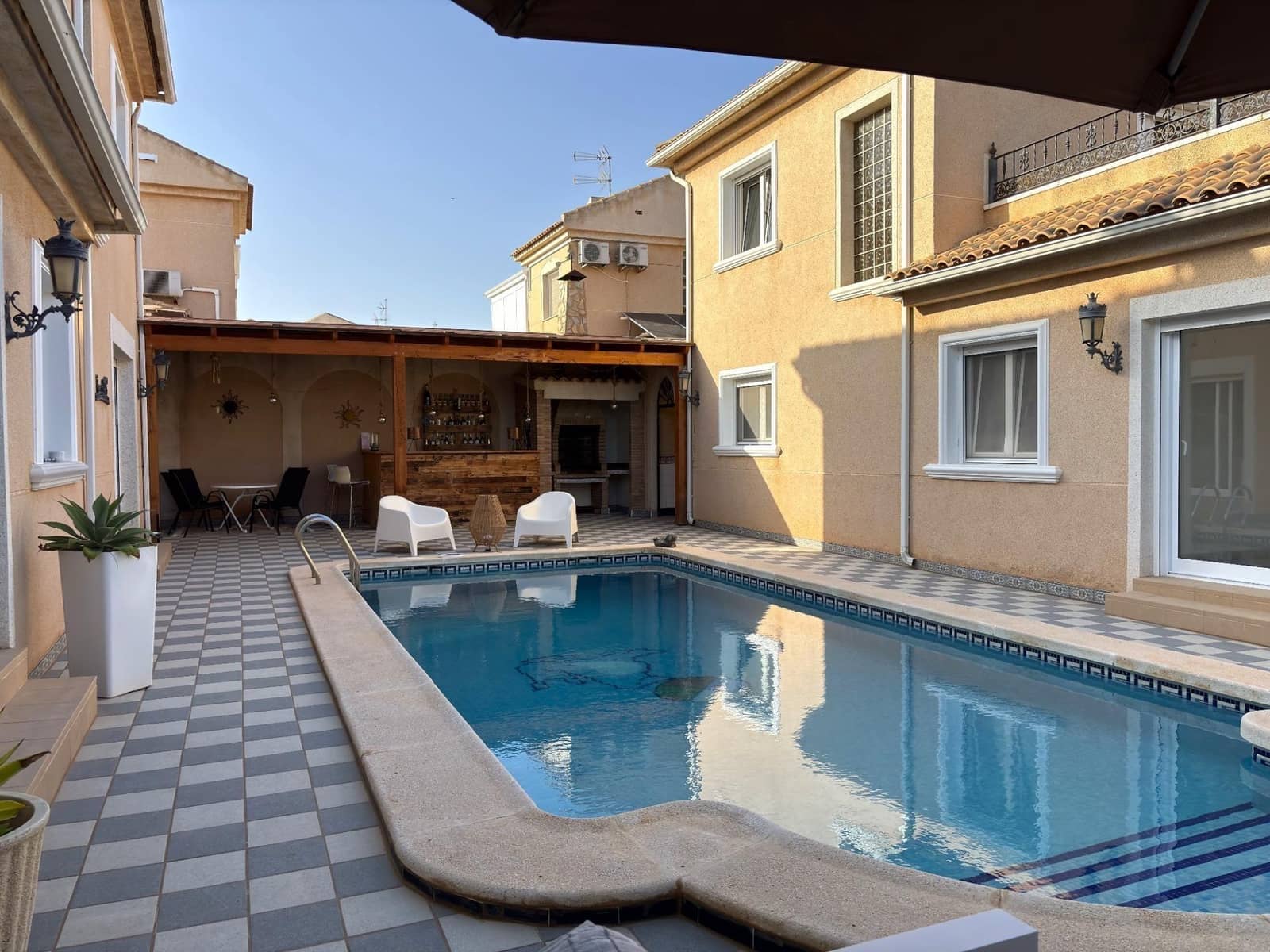 7 soverom Villa til salgs i Torre de la Horadada med svømmebasseng - € 850 000 (Ref: 9865408)