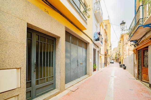 4 sypialnia Dom na sprzedaż w Castelló de la Plana z garażem - 380 000 € (Ref: 9868901)
