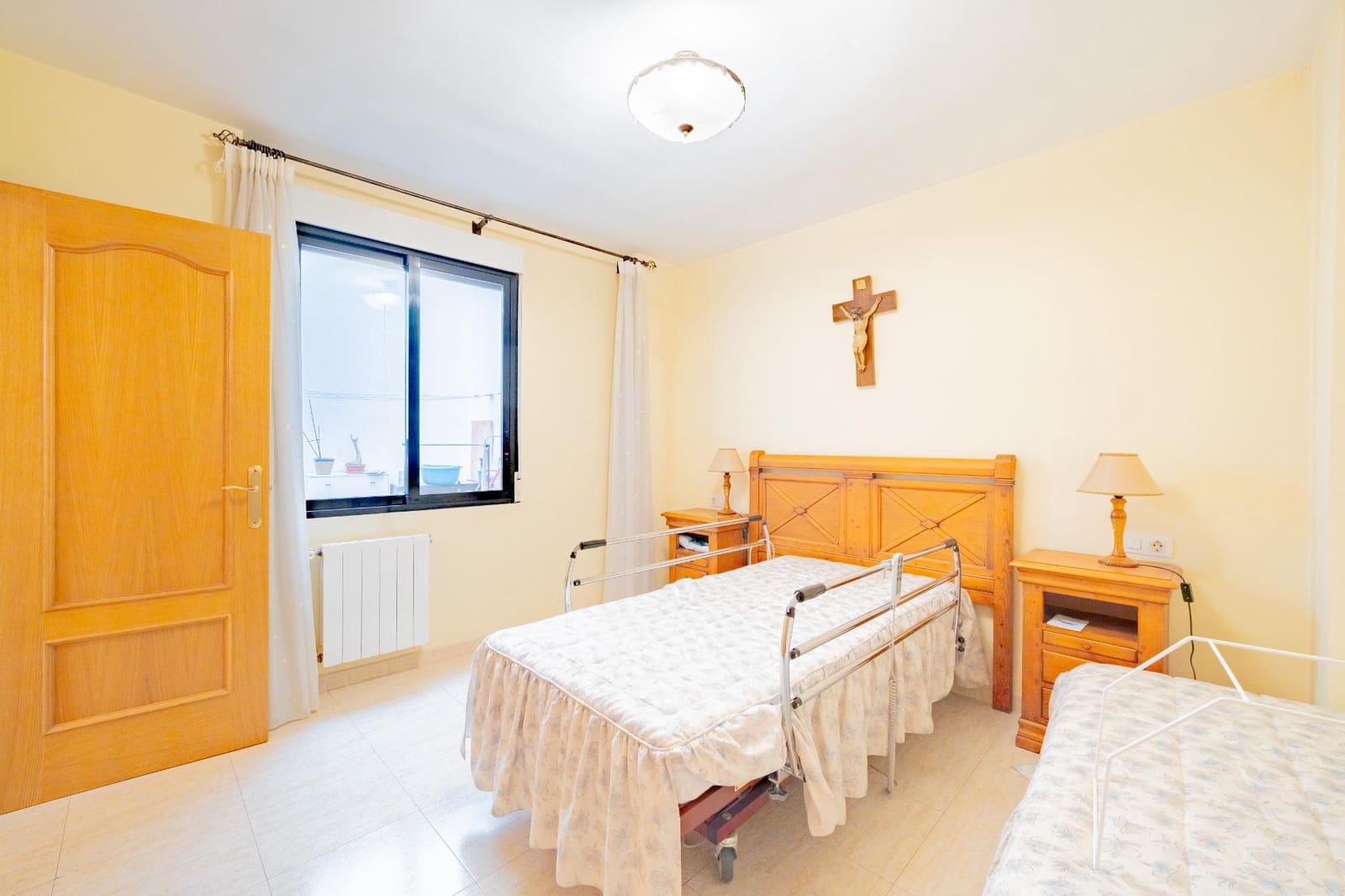 4 sypialnia Dom na sprzedaż w Castello de la Plana z garażem - 380 000 € (Ref: 9868901)
