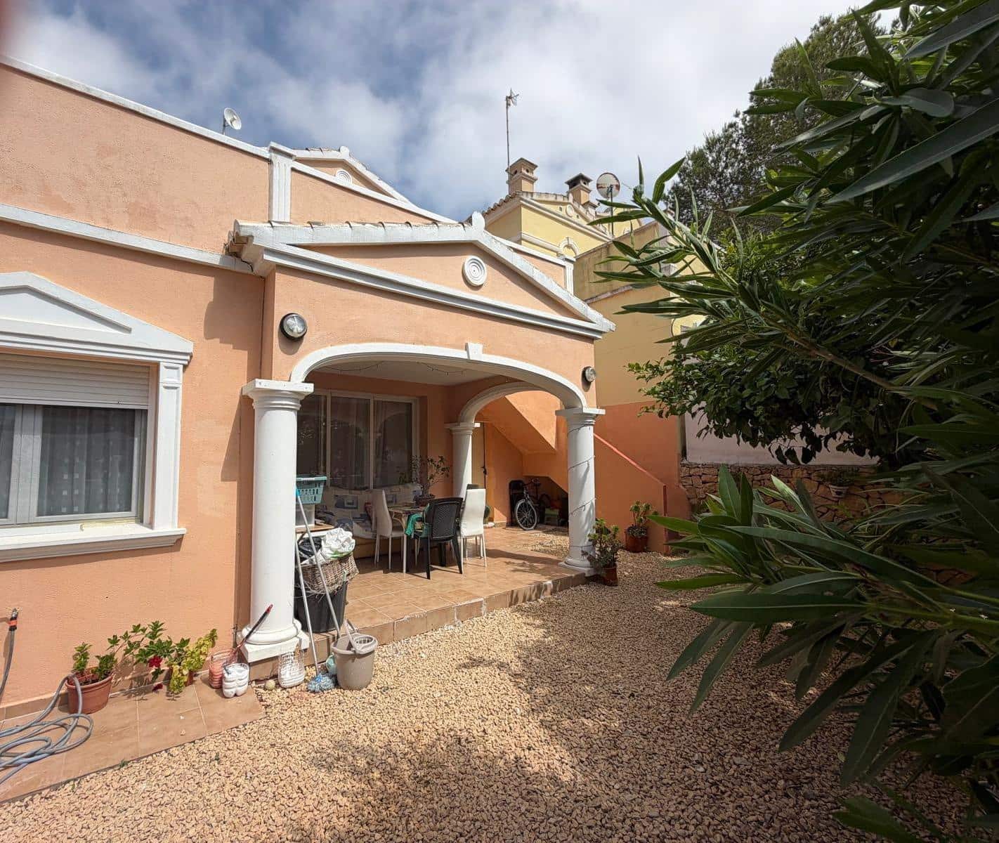 Adosado de 2 habitaciones en Calpe / Calp en venta con piscina garaje - 285.000 € (Ref: 9885059)