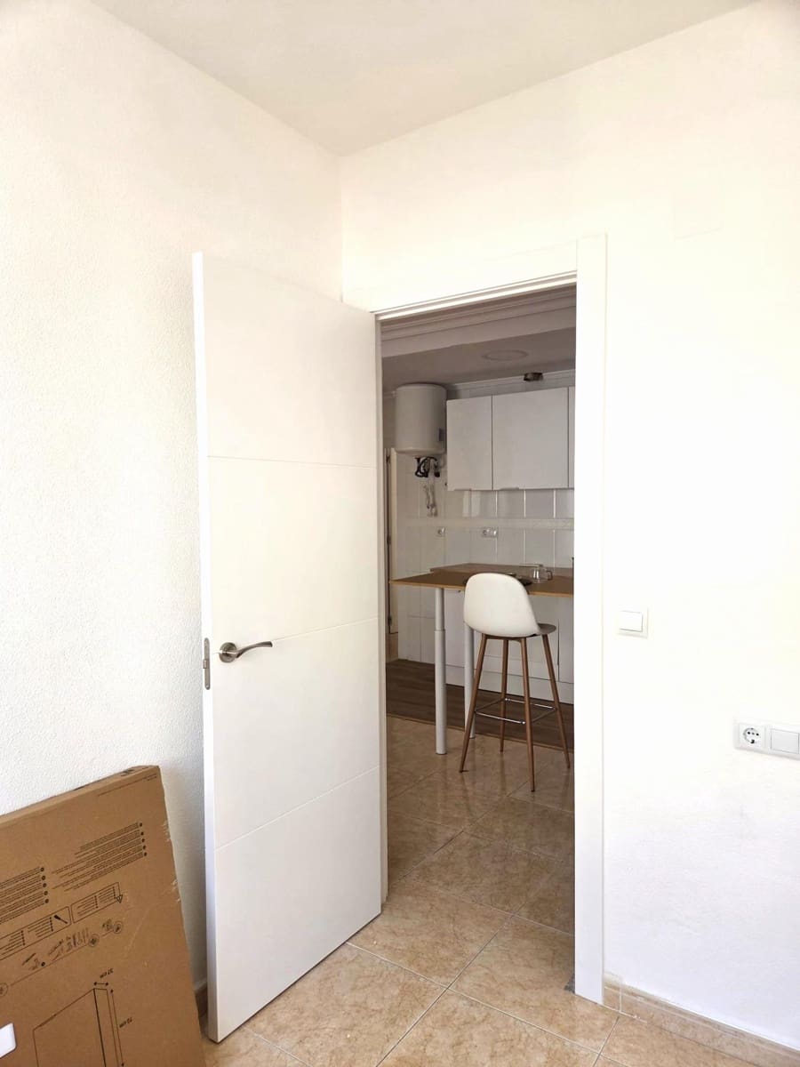 2 soverom Leilighet til salgs i Torrevieja - € 144 000 (Ref: 9894097)
