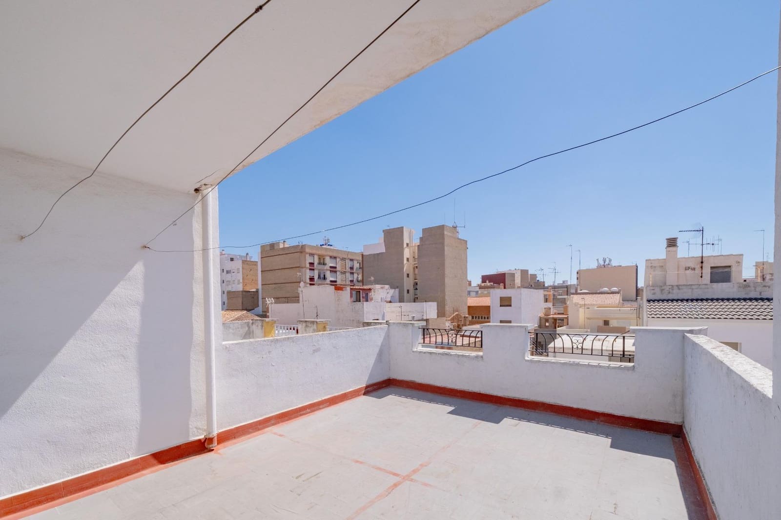 Piso de 3 habitaciones en Almassora / Almazora en venta - 89.000 € (Ref: 9894098)