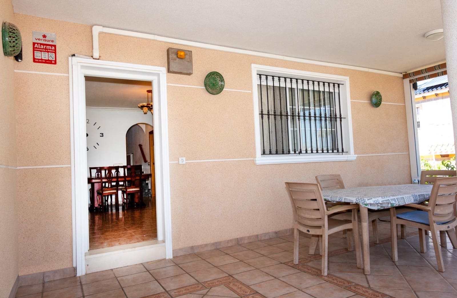 4 bedroom Villa for sale in Aguas Nuevas with garage - € 425,000 (Ref: 9927671)