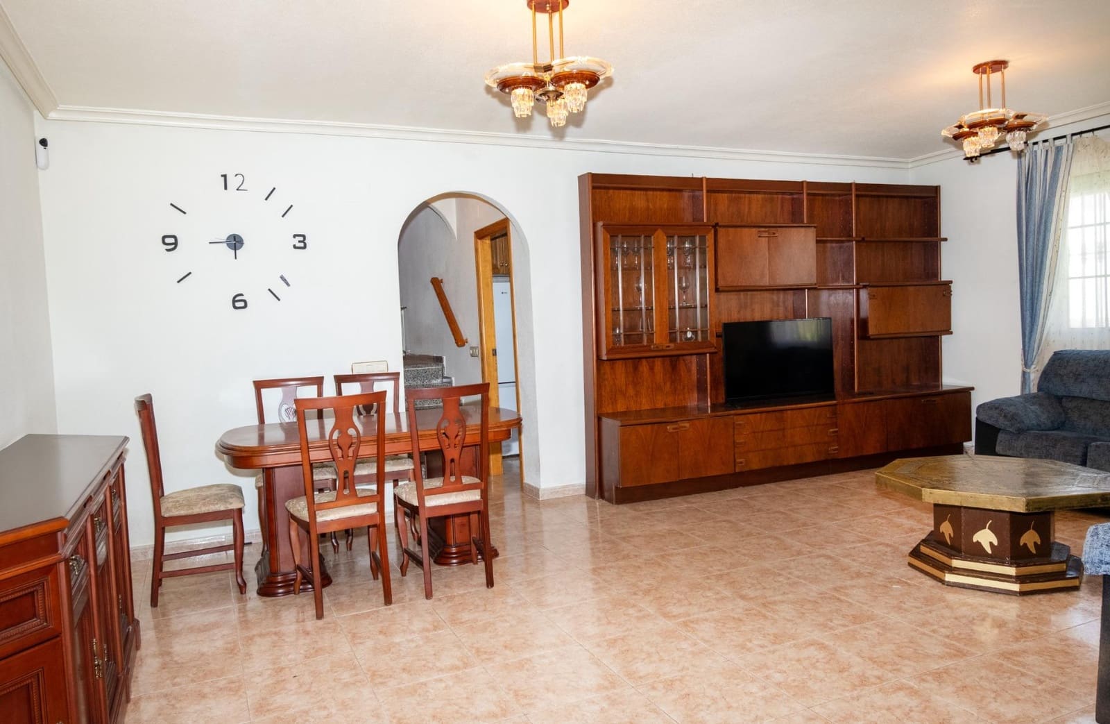 4 bedroom Villa for sale in Aguas Nuevas with garage - € 425,000 (Ref: 9927671)