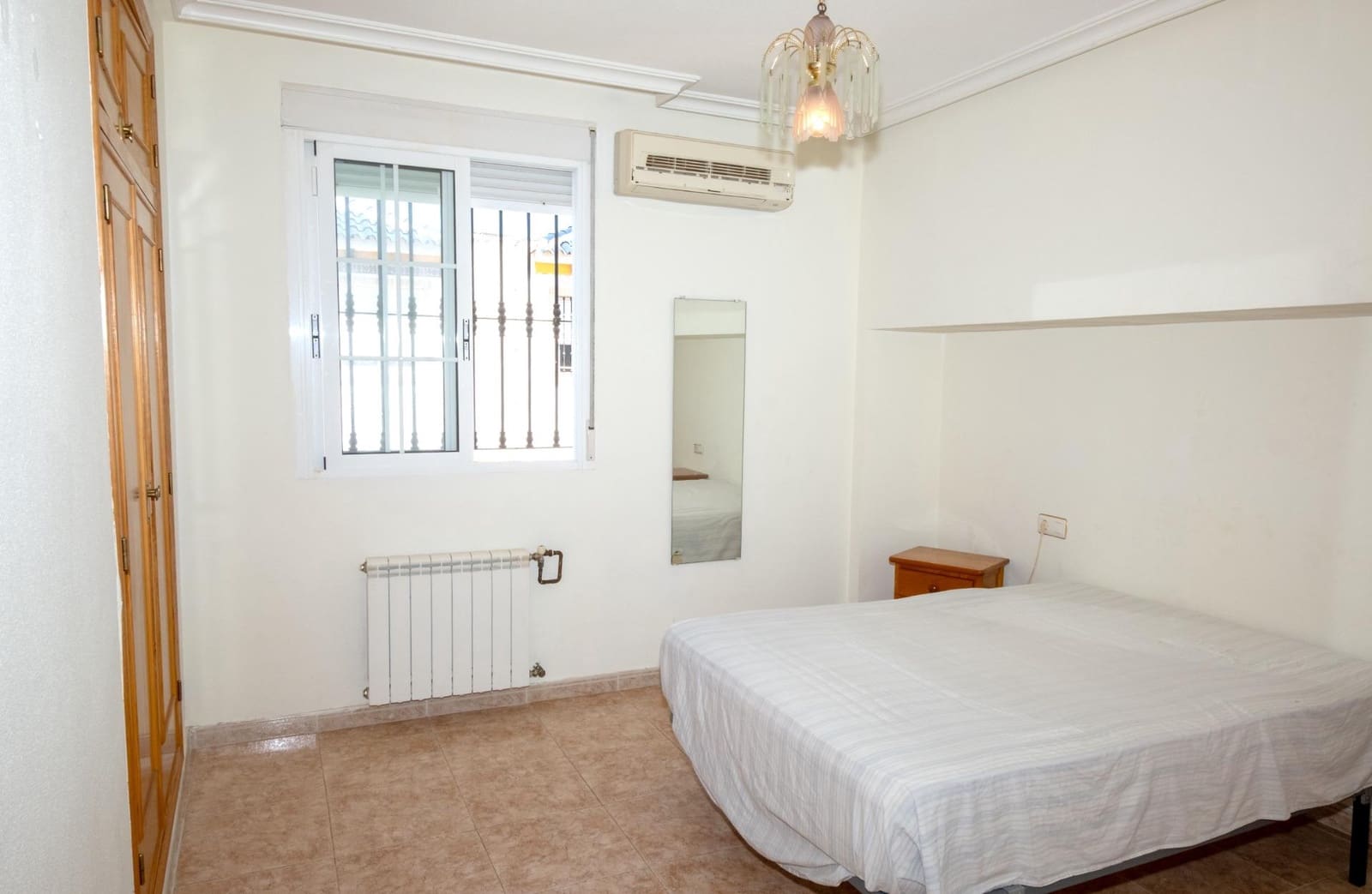 4 bedroom Villa for sale in Aguas Nuevas with garage - € 425,000 (Ref: 9927671)