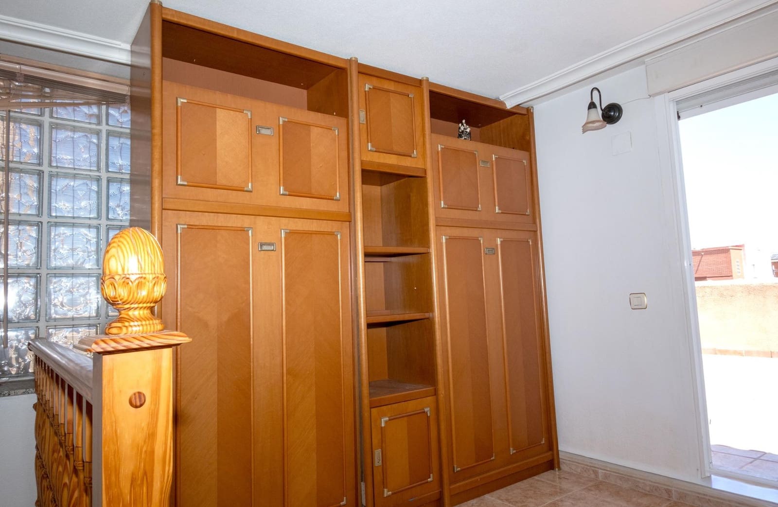 4 bedroom Villa for sale in Aguas Nuevas with garage - € 425,000 (Ref: 9927671)