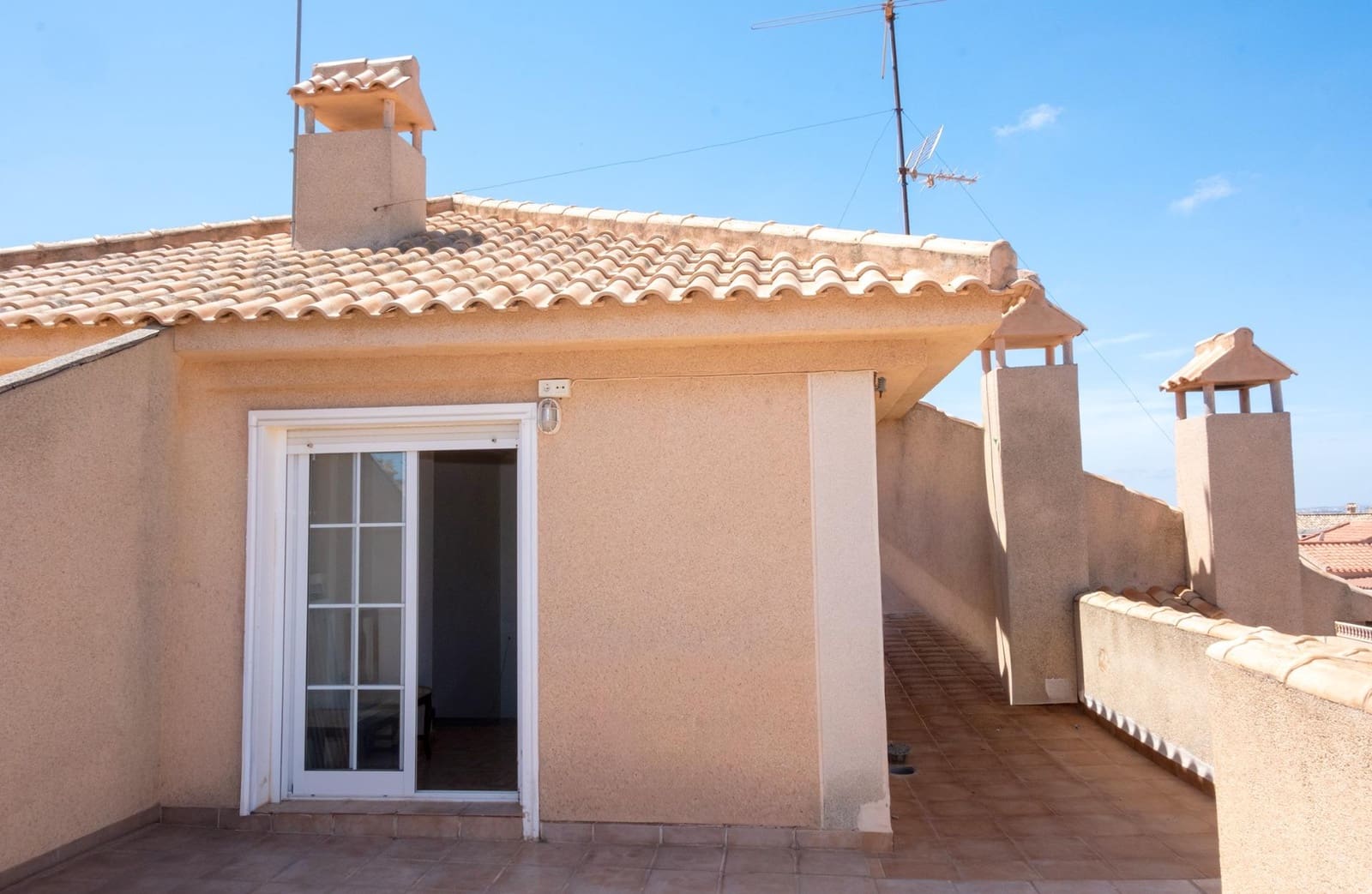 4 bedroom Villa for sale in Aguas Nuevas with garage - € 425,000 (Ref: 9927671)