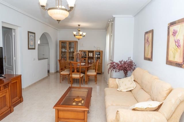 Chalet de 3 habitaciones en Doña Pepa, Rojales en venta con piscina garaje - 449.900 € (Ref: 9950015)