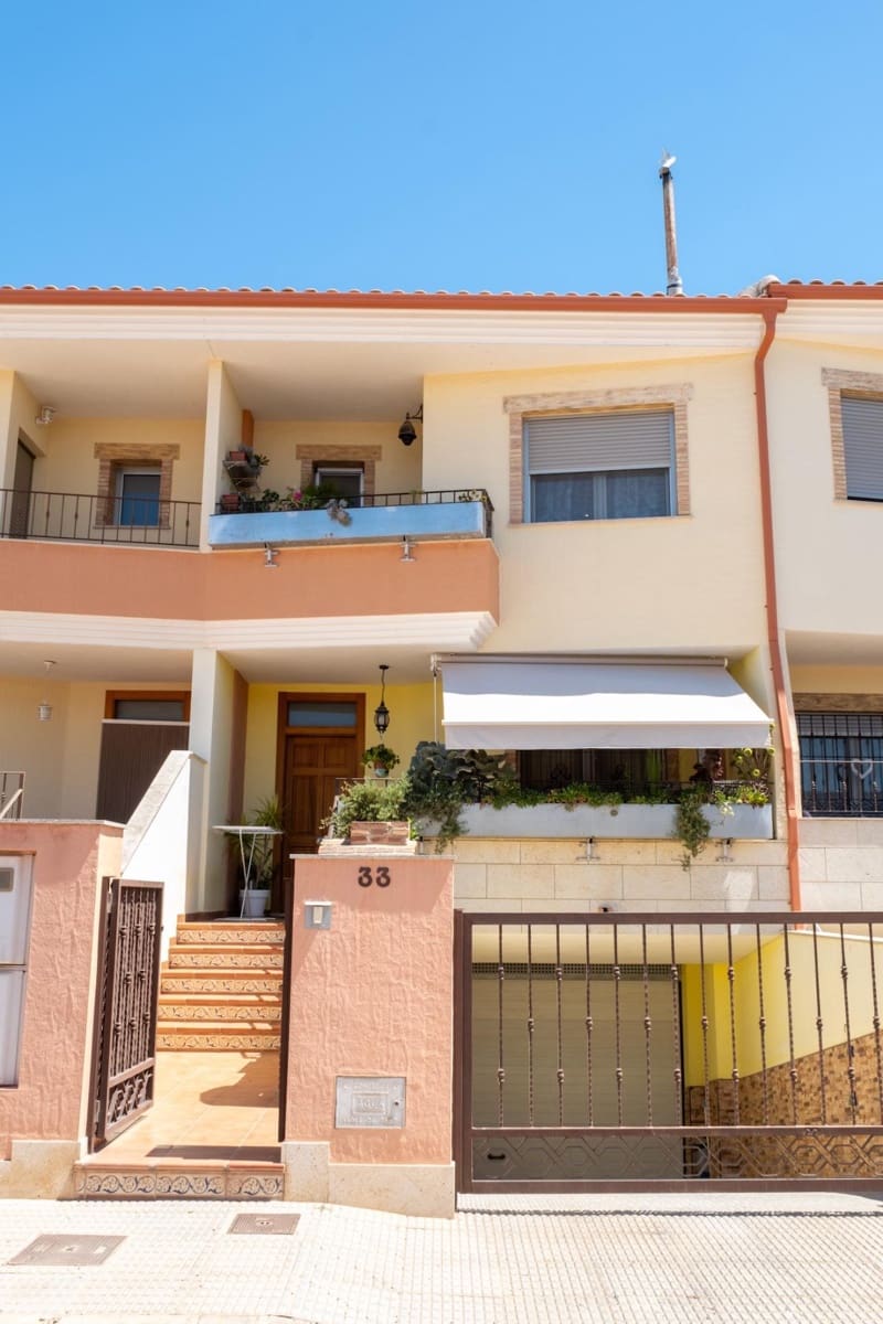 4 quarto Moradia em Banda para venda em El Mirador com garagem - 270 000 € (Ref: 9952811)