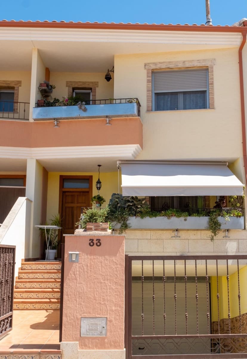 4 quarto Moradia em Banda para venda em El Mirador com garagem - 270 000 € (Ref: 9952811)