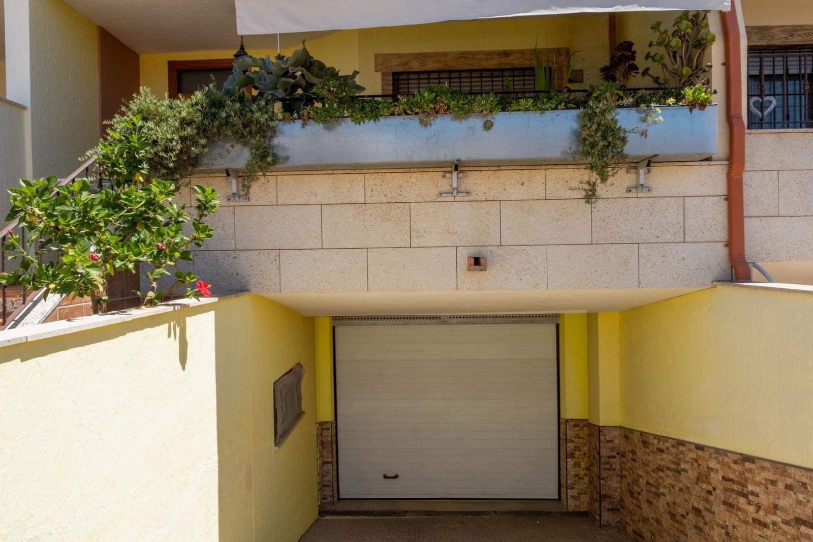 4 quarto Moradia em Banda para venda em El Mirador com garagem - 270 000 € (Ref: 9952811)