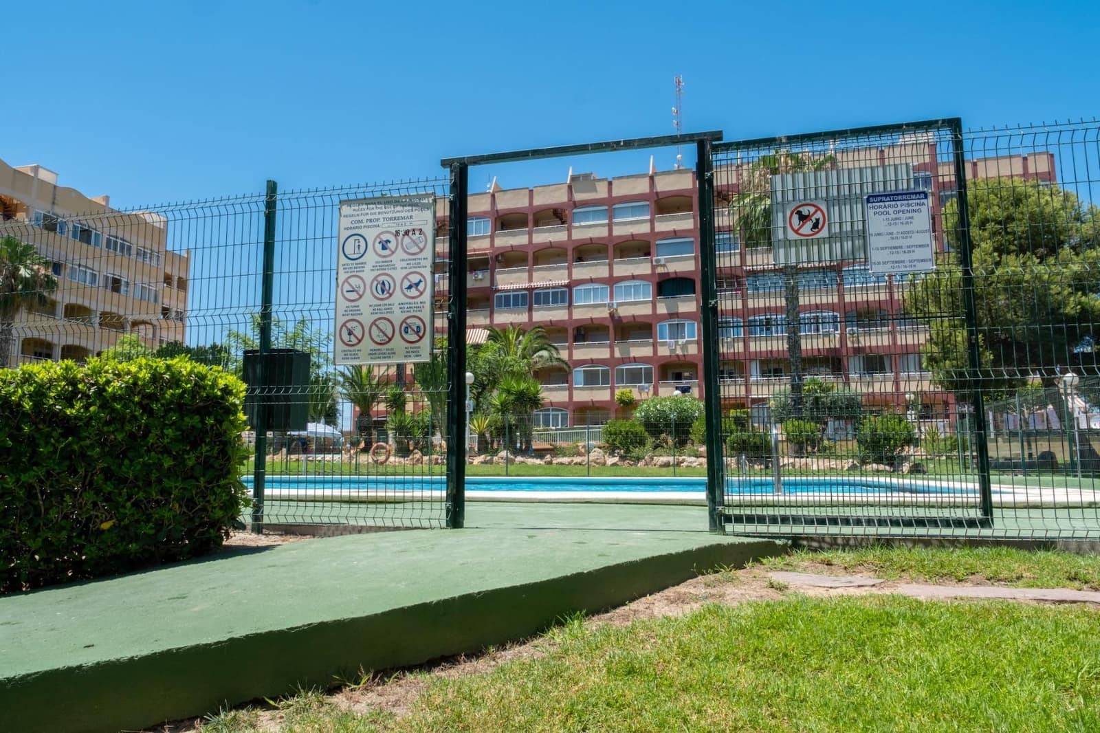 1 quarto Apartamento para venda em La Mata com piscina - 140 000 € (Ref: 9954417)