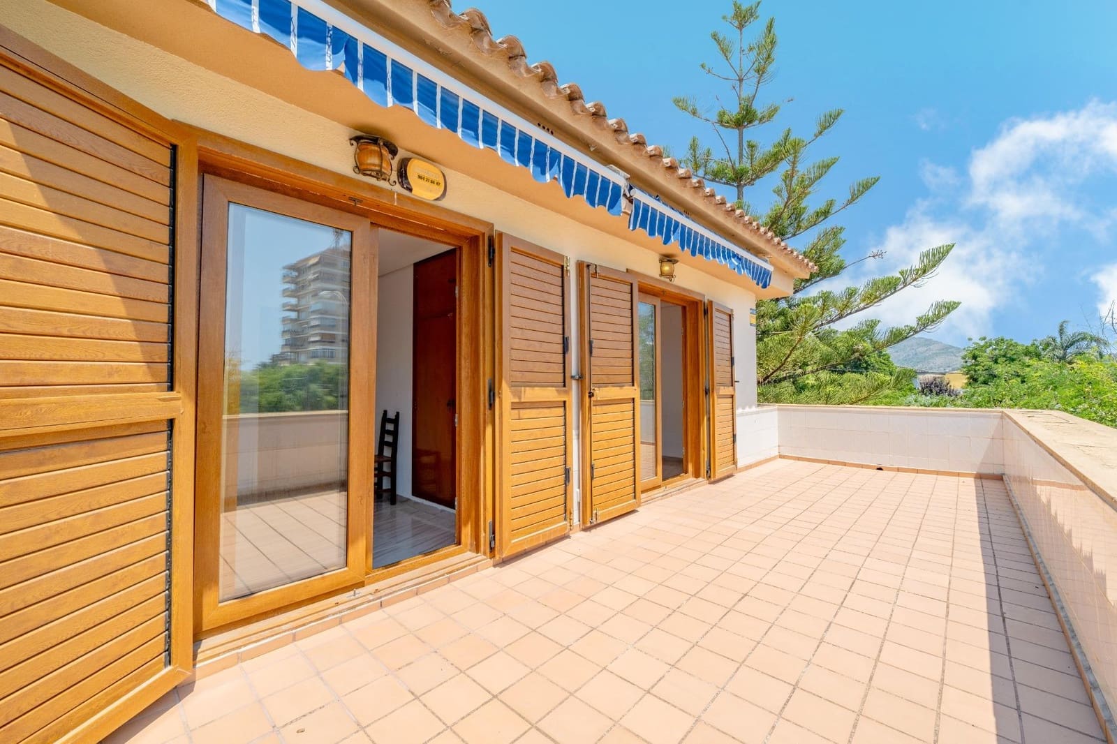 5 Zimmer Villa zu verkaufen in Benicassim mit Pool Garage - 750.000 € (Ref: 9959973)