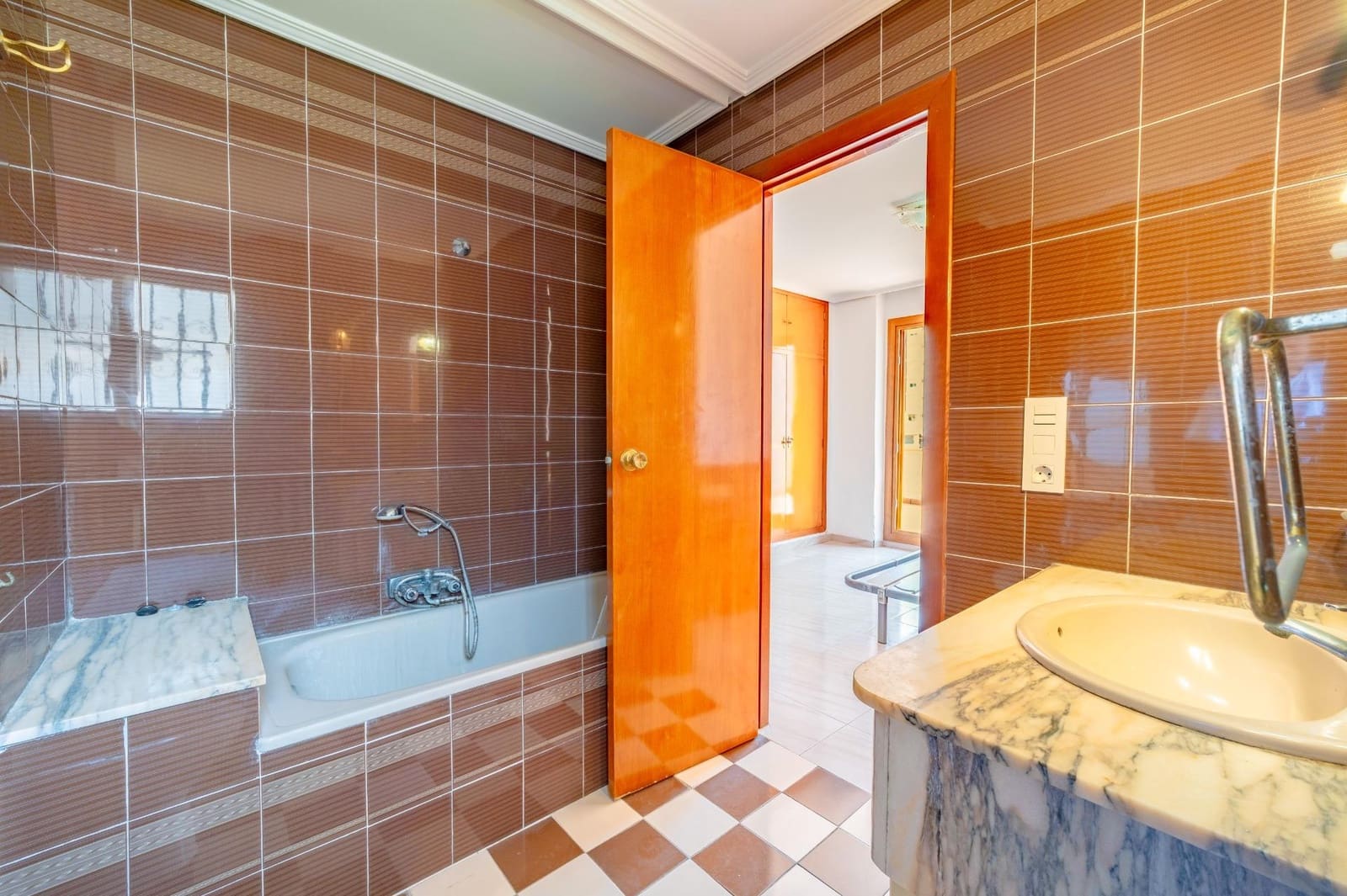 5 Zimmer Villa zu verkaufen in Benicassim mit Pool Garage - 750.000 € (Ref: 9959973)