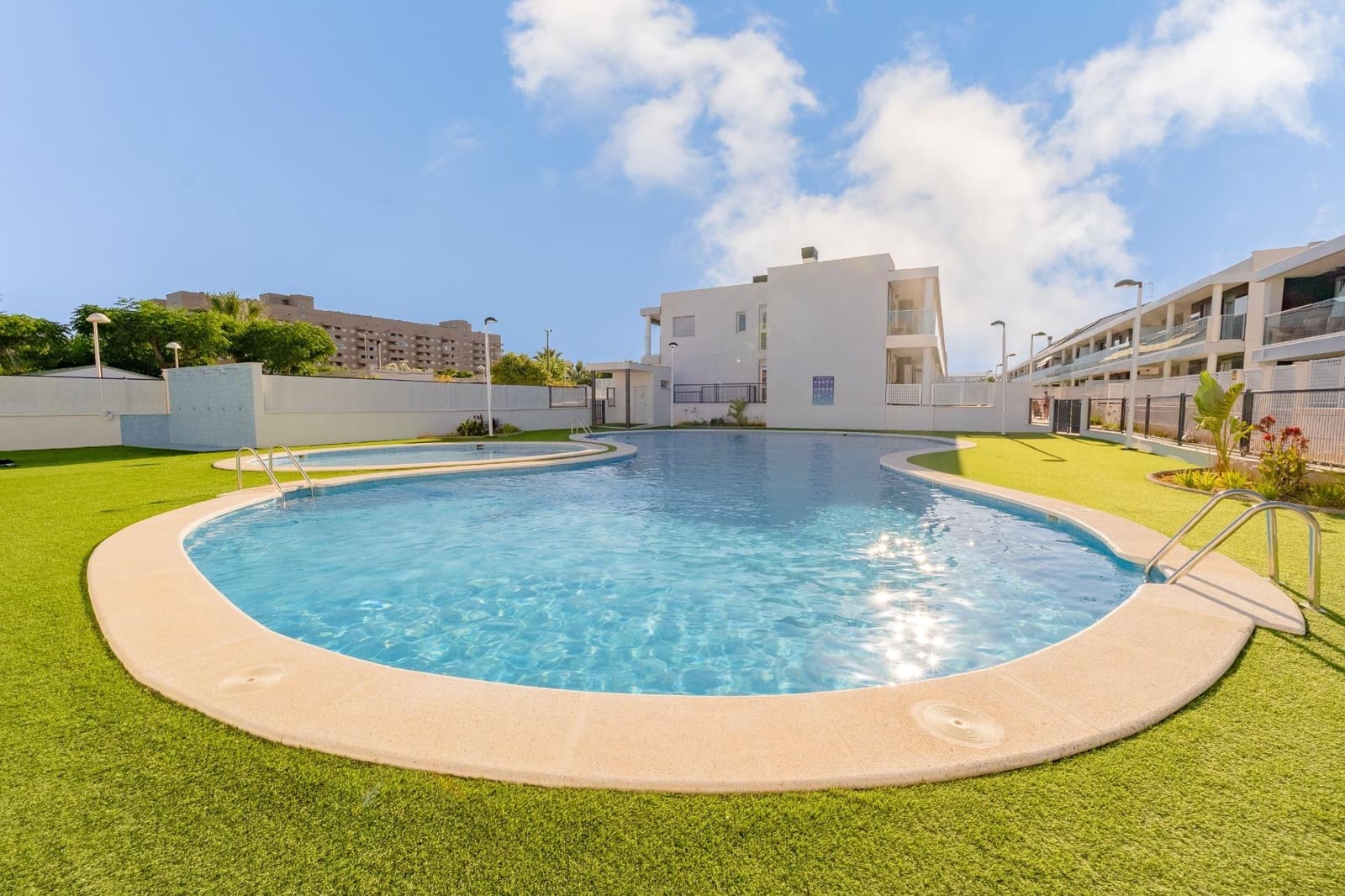 2 chambre Appartement à vendre à Cabanes avec piscine garage - 255 000 € (Ref: 9959975)