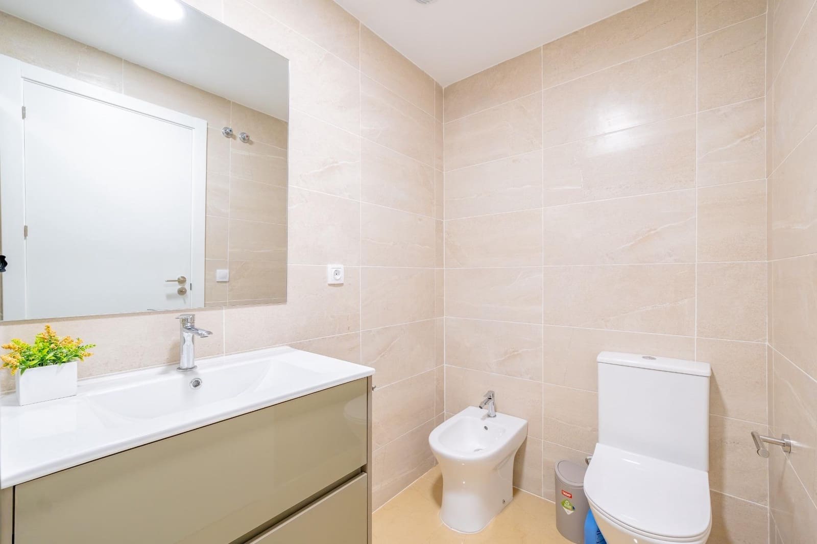 2 chambre Appartement à vendre à Cabanes avec piscine garage - 255 000 € (Ref: 9959975)