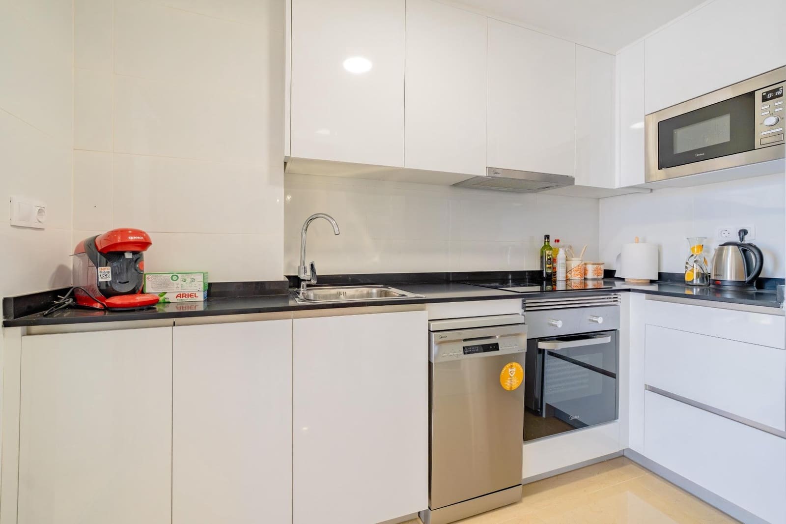 2 chambre Appartement à vendre à Cabanes avec piscine garage - 255 000 € (Ref: 9959975)