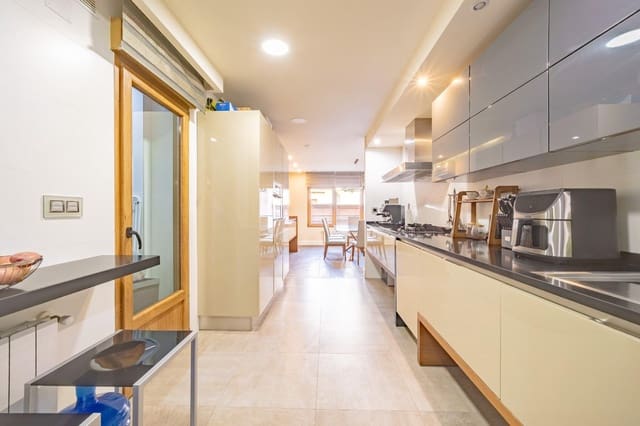 4 soverom Leilighet til salgs i Castelló de la Plana - € 335 000 (Ref: 9975646)