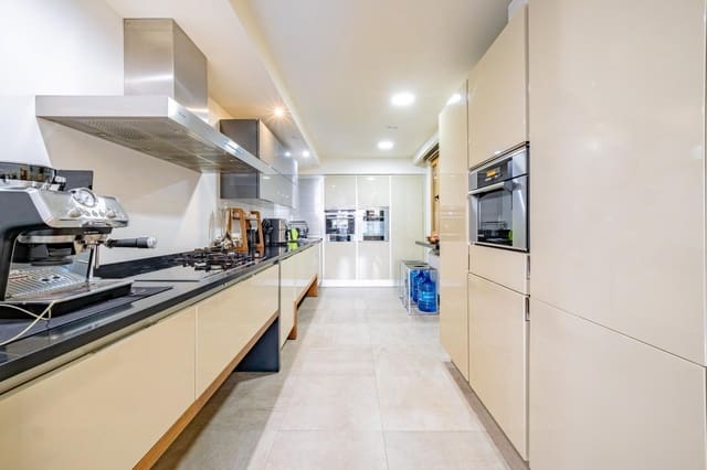 4 soverom Leilighet til salgs i Castelló de la Plana - € 335 000 (Ref: 9975646)