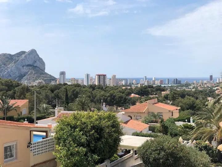 6 soveværelse Villa til salg i Calpe / Calp med swimmingpool garage - € 875.000 (Ref: 9985159)