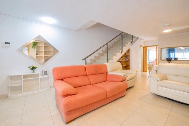 3 soveværelse Rækkehus til salg i Almassora / Almazora med swimmingpool - € 139.000 (Ref: 9990878)