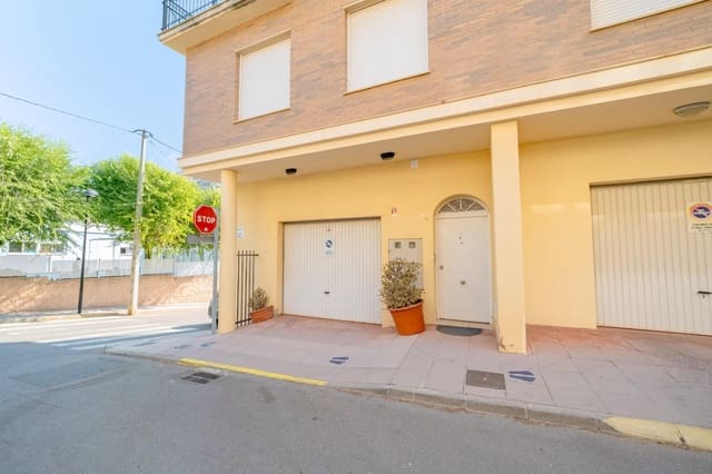 4 soverom Rekkehus til salgs i La Pobla Tornesa med garasje - € 230 000 (Ref: 9990879)
