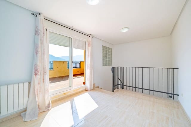 4 slaapkamer Rijtjeshuis te koop in La Pobla Tornesa met garage - € 215.000 (Ref: 9990879)