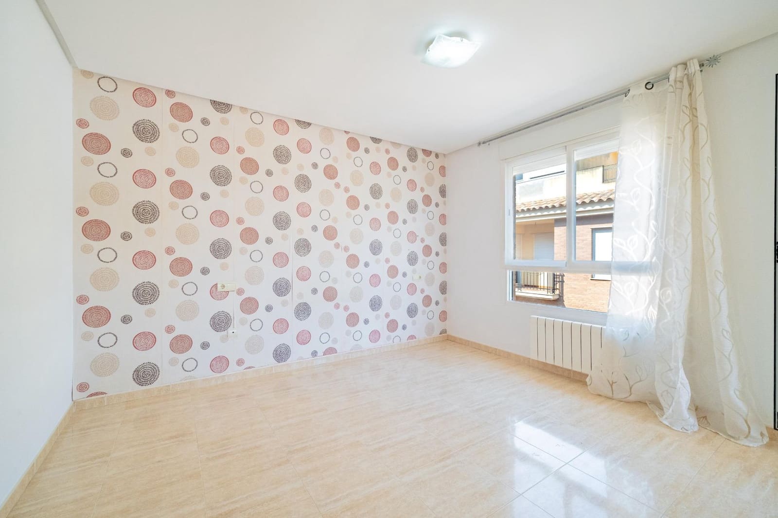 4 slaapkamer Rijtjeshuis te koop in La Pobla Tornesa met garage - € 215.000 (Ref: 9990879)