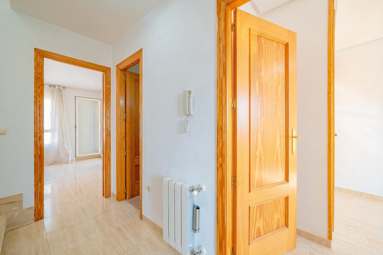4 slaapkamer Rijtjeshuis te koop in La Pobla Tornesa met garage - € 215.000 (Ref: 9990879)