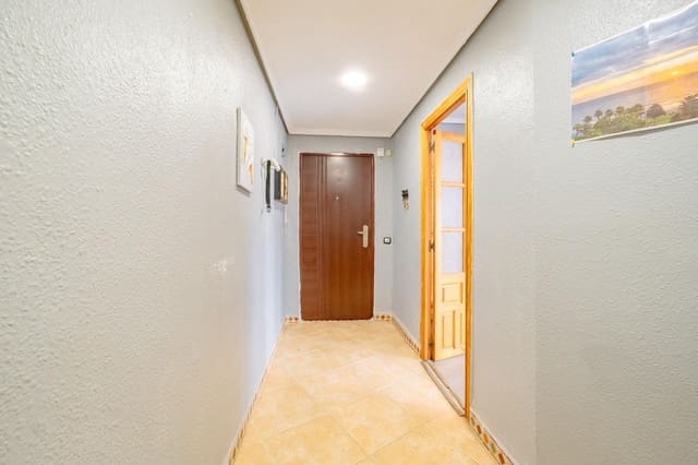 3 soveværelse Lejlighed til salg i Oropesa  - € 145.000 (Ref: 9990880)
