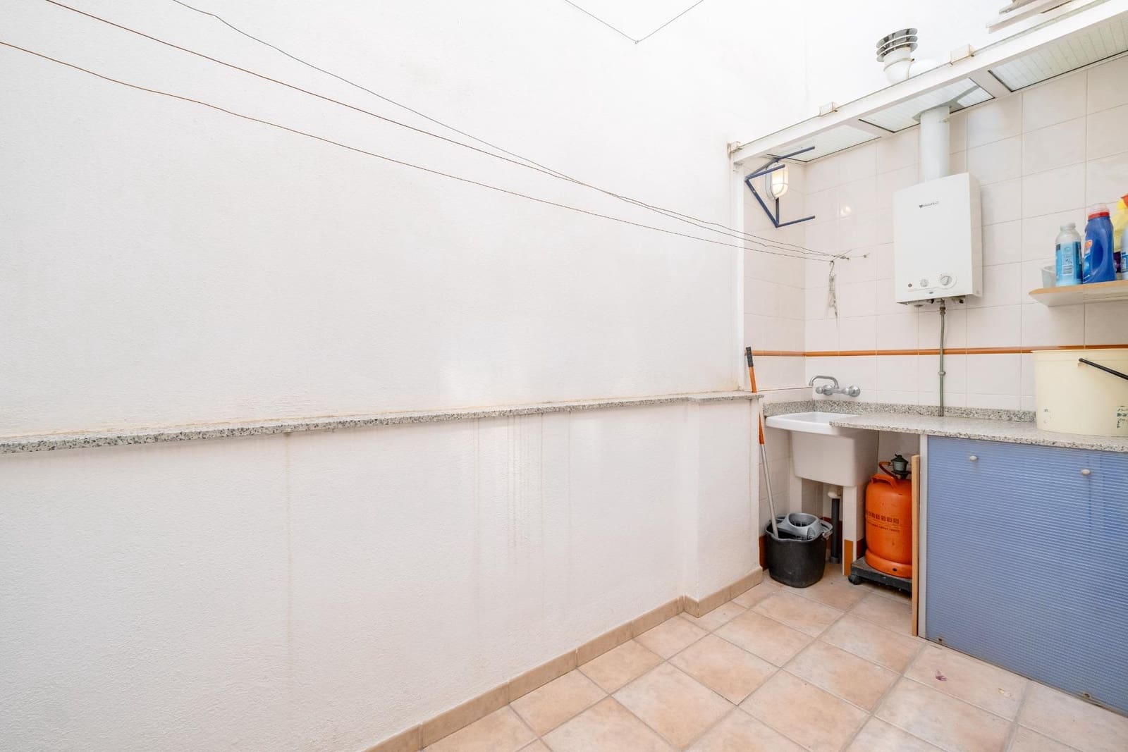 4 soverom Villa til salgs i Castello de la Plana med garasje - € 327 000 (Ref: 9990882)