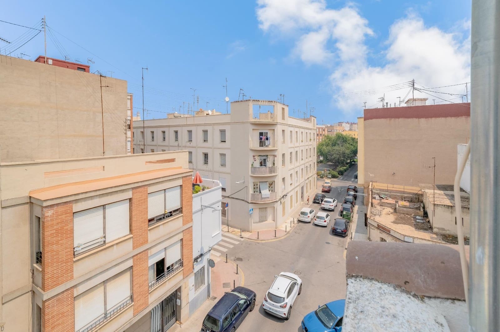 4 soverom Villa til salgs i Castello de la Plana med garasje - € 327 000 (Ref: 9990882)