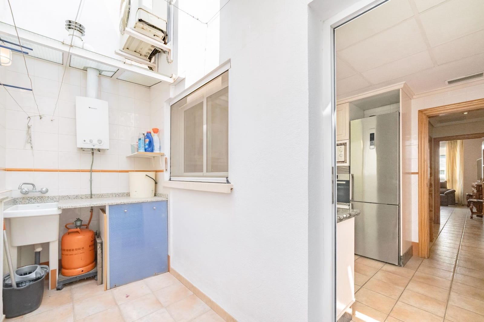 4 soverom Villa til salgs i Castello de la Plana med garasje - € 327 000 (Ref: 9990882)