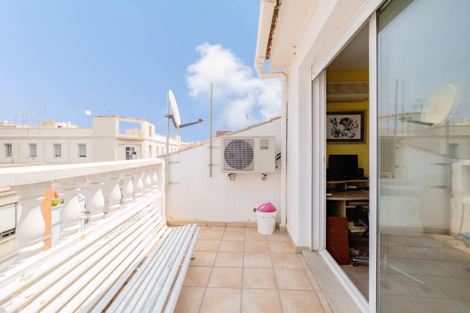 4 soverom Villa til salgs i Castello de la Plana med garasje - € 327 000 (Ref: 9990882)