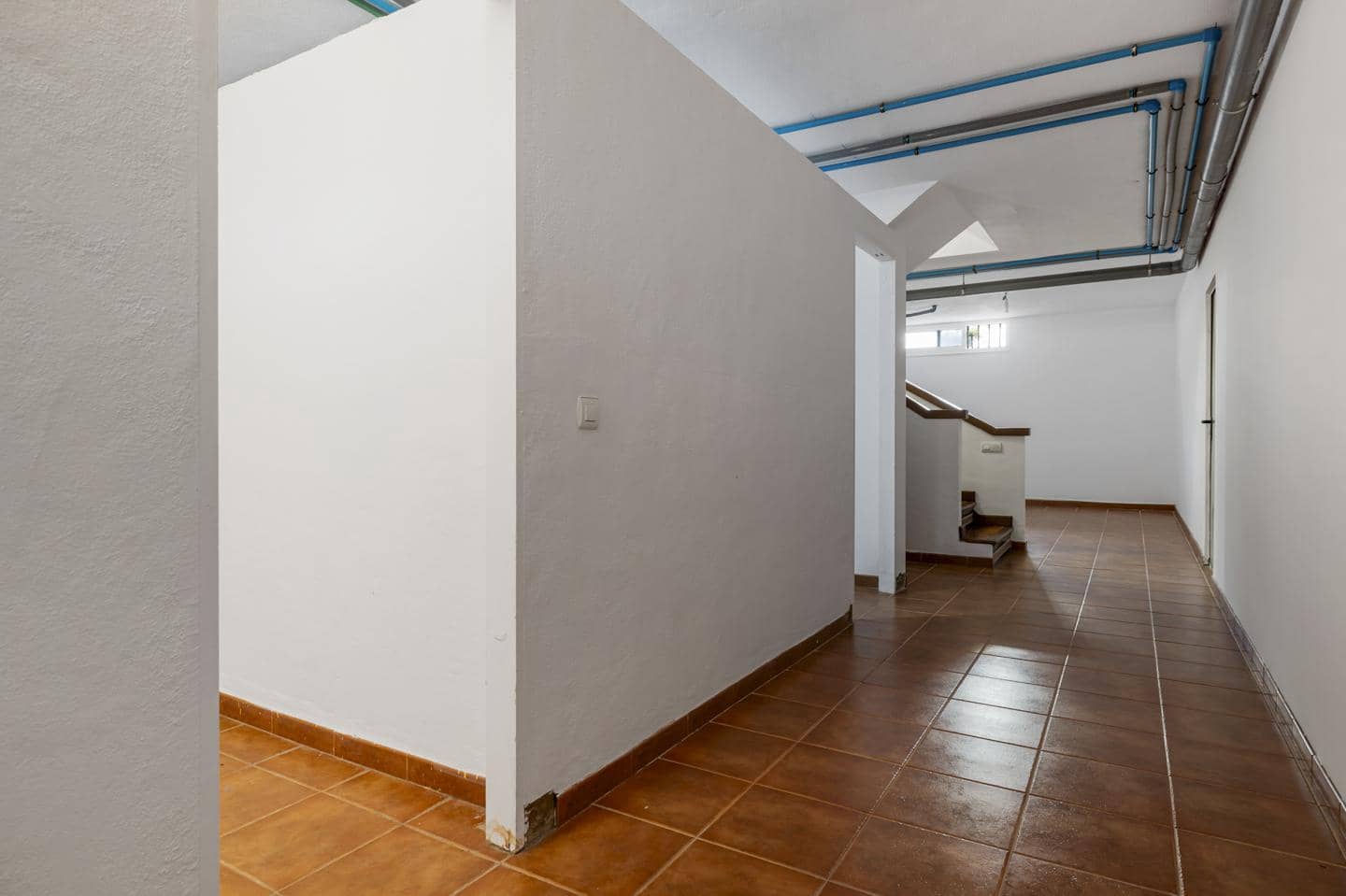 4 quarto Moradia para venda em San Pedro de Alcantara com piscina garagem - 949 000 € (Ref: 8976624)