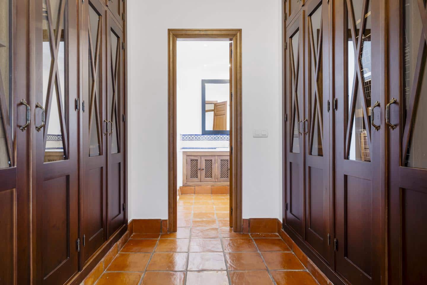 4 quarto Moradia para venda em San Pedro de Alcantara com piscina garagem - 949 000 € (Ref: 8976624)