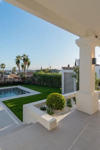 5 makuuhuone Huvila myytävänä paikassa Los Naranjos, Marbella mukana uima-altaan 
autotalli - 4 695 000 € (Ref: 8976681)