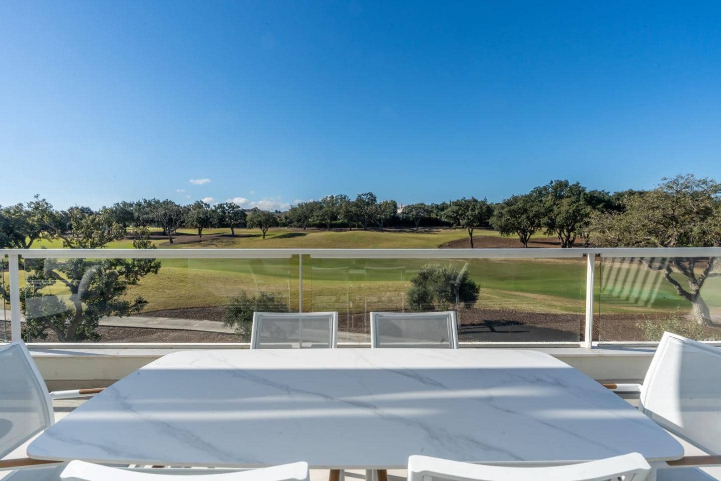 3 soveværelse Penthouse til salg i Sotogrande med swimmingpool garage - € 650.000 (Ref: 8976947)